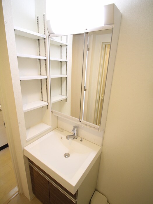 物件内観写真13　(洗面)