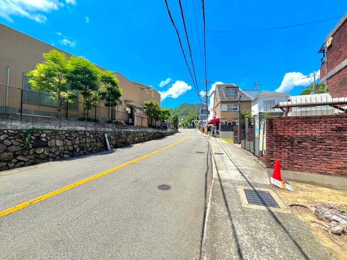 物件外観写真6　(周辺環境)