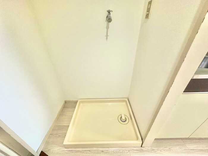 物件内観写真14　(洗濯機置場)