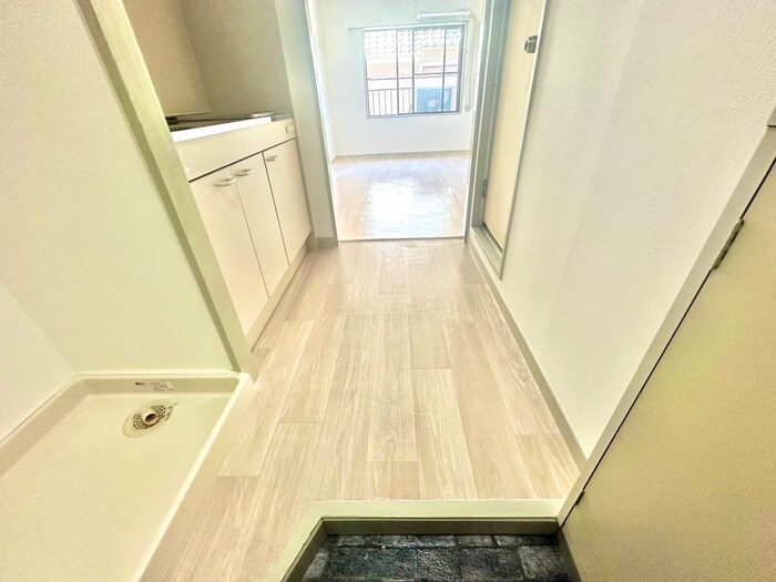 物件内観写真19　(廊下)