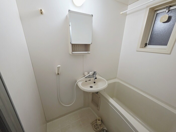 物件内観写真11　(洗面)