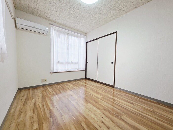 物件内観写真18　(居室)