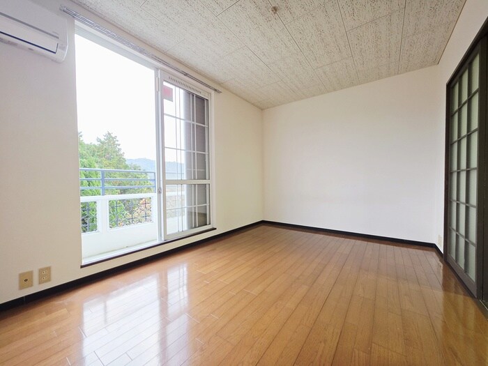 物件内観写真18　(居室)