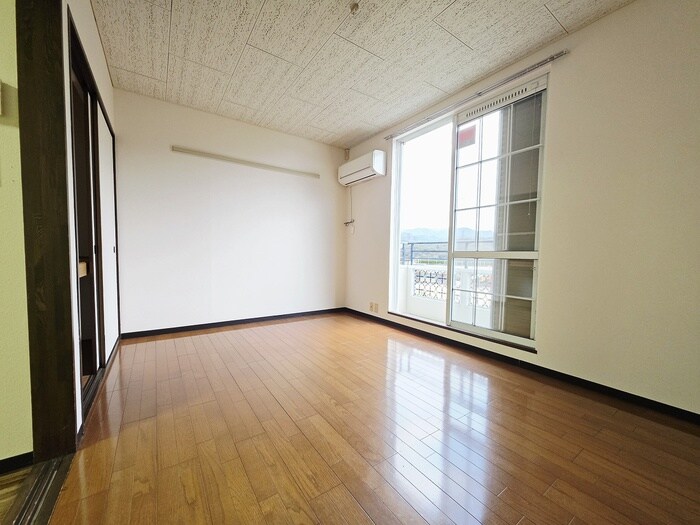 物件内観写真19　(居室)