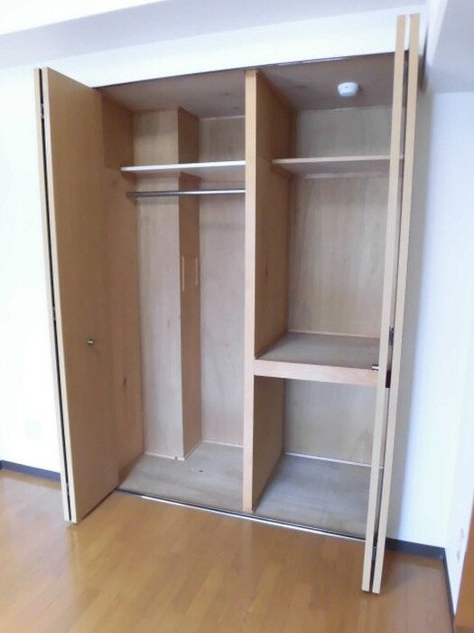 物件内観写真9　(収納)