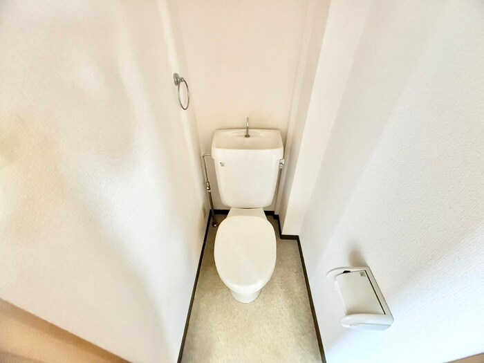 物件内観写真15　(トイレ)