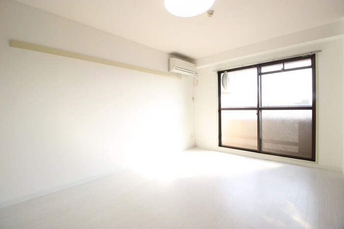 物件内観写真12　(居室)