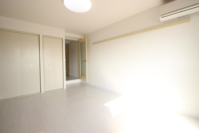 物件内観写真19　(居室)