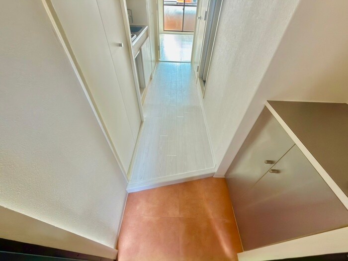 物件内観写真22　(玄関)