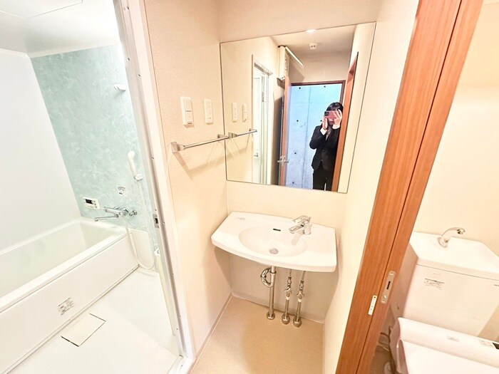 物件内観写真11　(洗面)