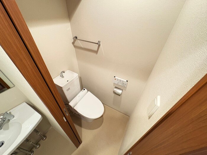 物件内観写真12　(トイレ)