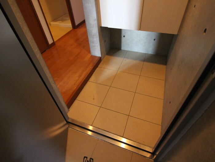 物件内観写真20　(玄関)