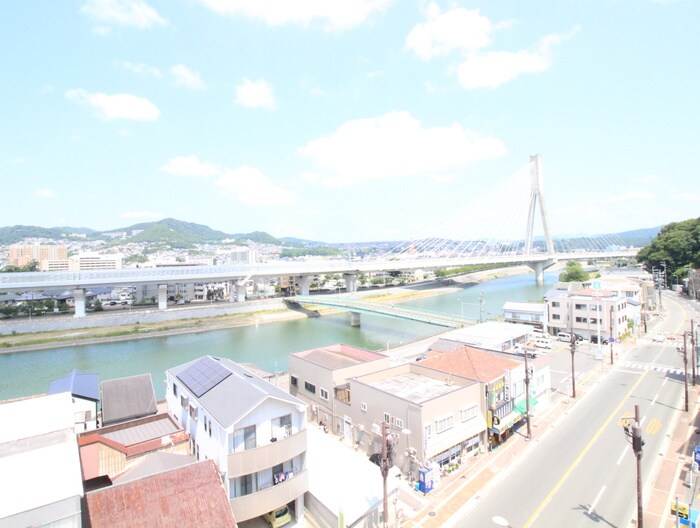 物件内観写真22　(室内からの展望)