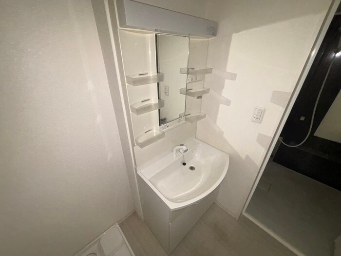 物件内観写真11　(洗面)