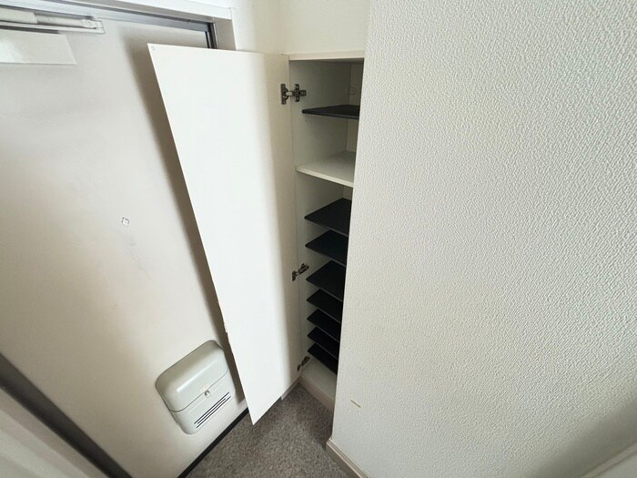 物件内観写真17　(靴箱)