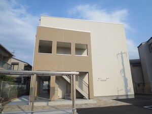 ﾌｼﾞﾊﾟﾚｽｽﾘｰﾊｰﾌﾞｽﾞ中百舌鳥町外観写真