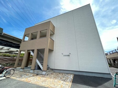ﾌｼﾞﾊﾟﾚｽｽﾘｰﾊｰﾌﾞｽﾞ中百舌鳥町外観写真