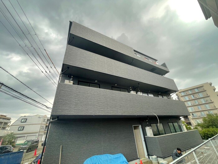 物件外観写真3　(建築中)