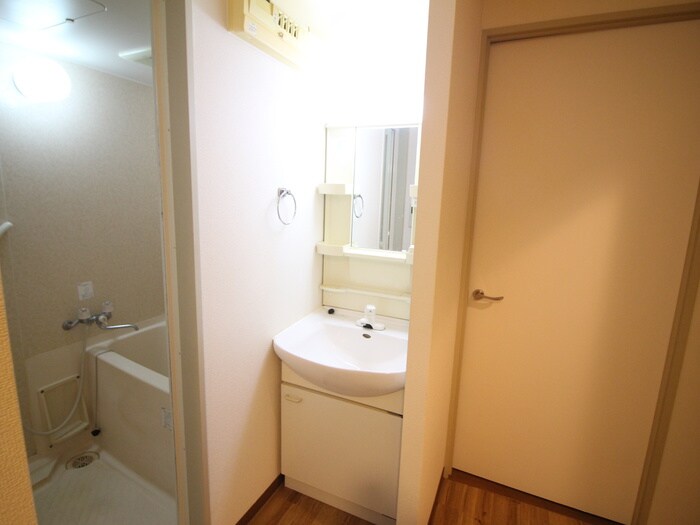 物件内観写真11　(洗面)