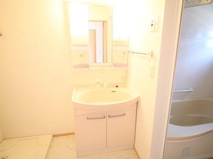 物件内観写真13　(洗面)