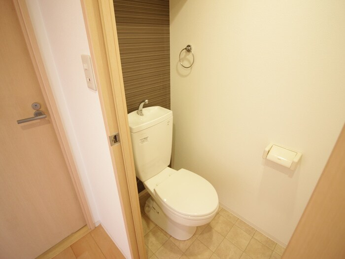 物件内観写真15　(トイレ)