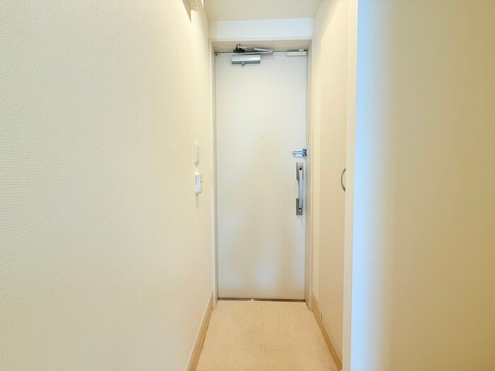 物件内観写真14　(玄関)
