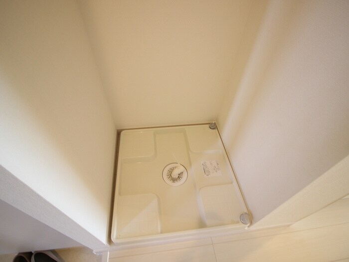 物件内観写真15　(洗濯機置場)