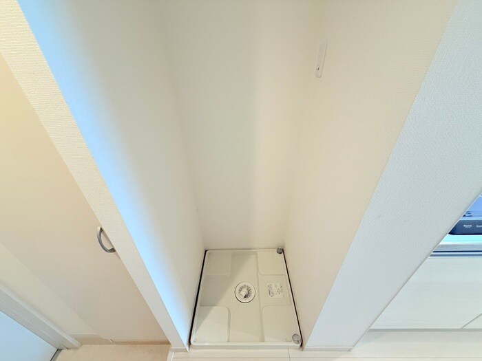 物件内観写真17　(洗濯機置場)