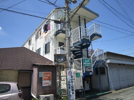 ホワイトハイツ外観写真