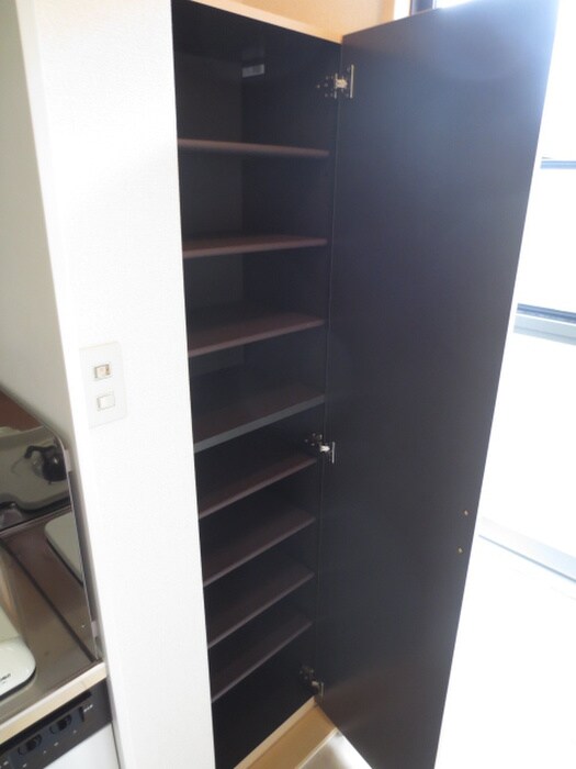 物件内観写真5　(靴箱)