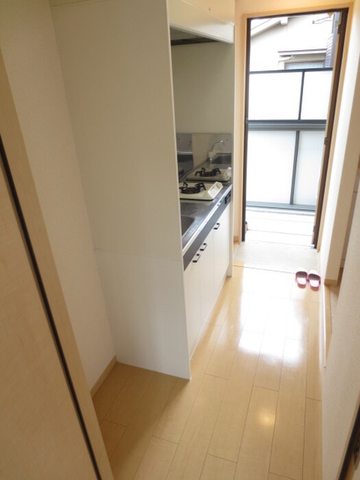 物件内観写真10　(廊下)