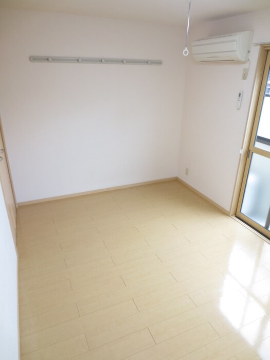 物件内観写真12　(居室)