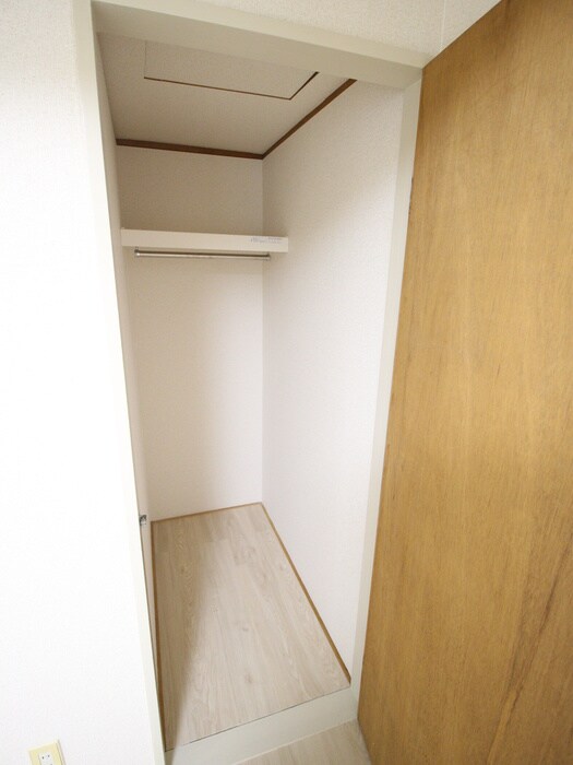 物件内観写真13　(収納)