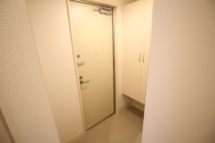 物件内観写真17　(玄関)