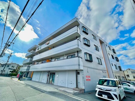 ゴールデンバウム門川外観写真