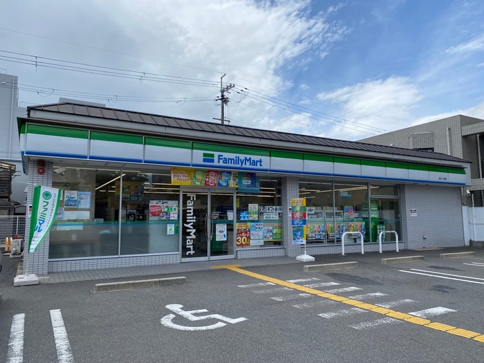 ファミリーマート烏丸十条店