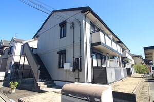 サンパティーク山中外観写真