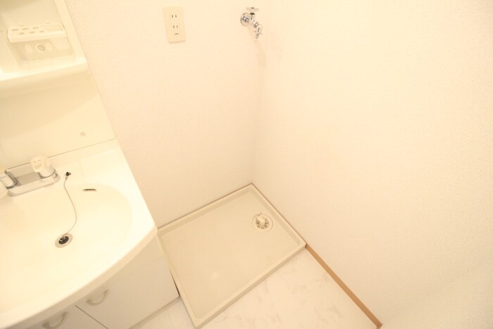 物件内観写真20　(洗濯機置場)