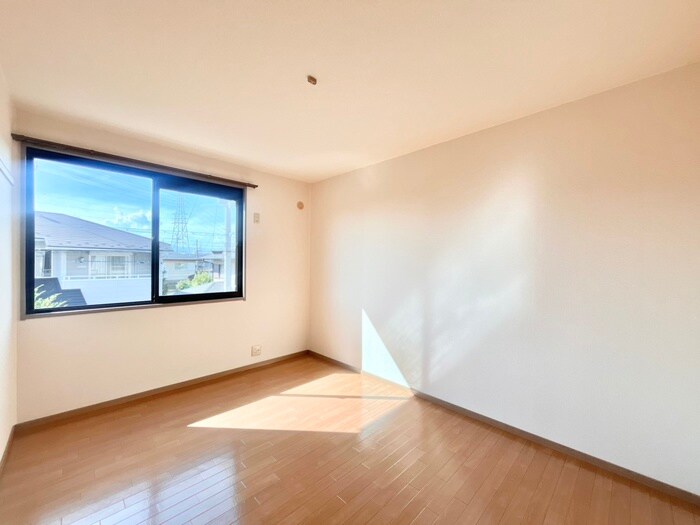 物件内観写真11　(居室)