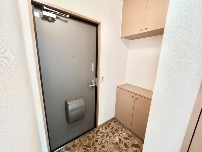 物件内観写真19　(玄関)