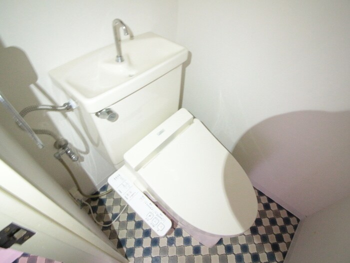 物件内観写真15　(トイレ)