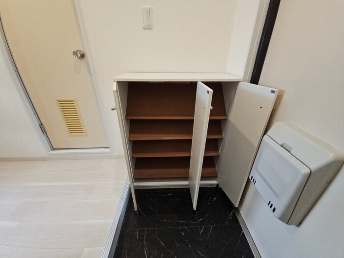 物件内観写真19　(靴箱)