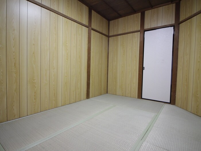 物件内観写真13　(居室)