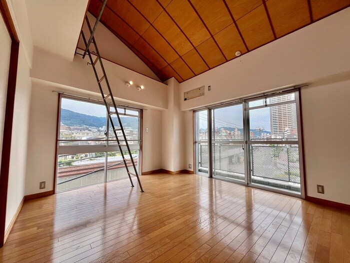 物件内観写真9　(居室)