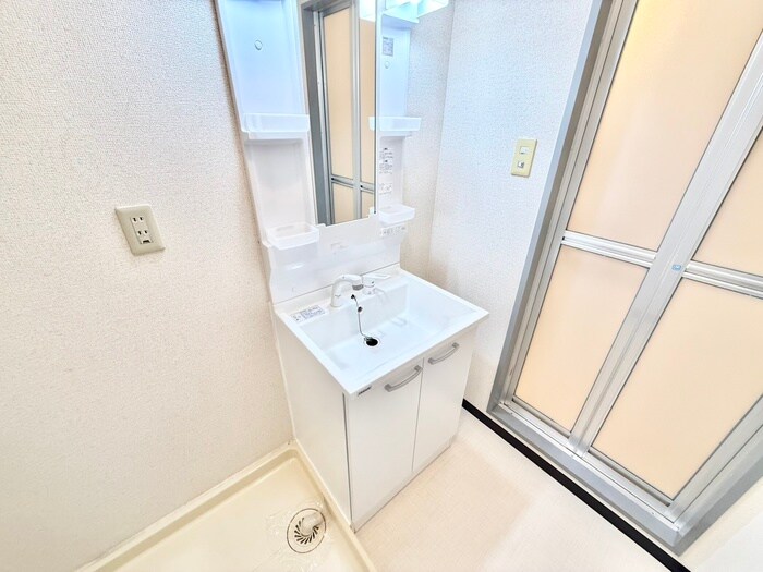 物件内観写真10　(洗面)