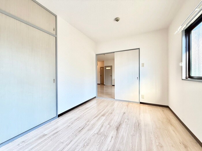 物件内観写真15　(居室)