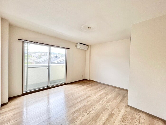 物件内観写真10　(居室)