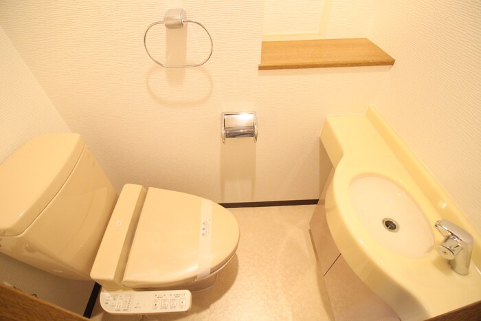 物件内観写真6　(トイレ)