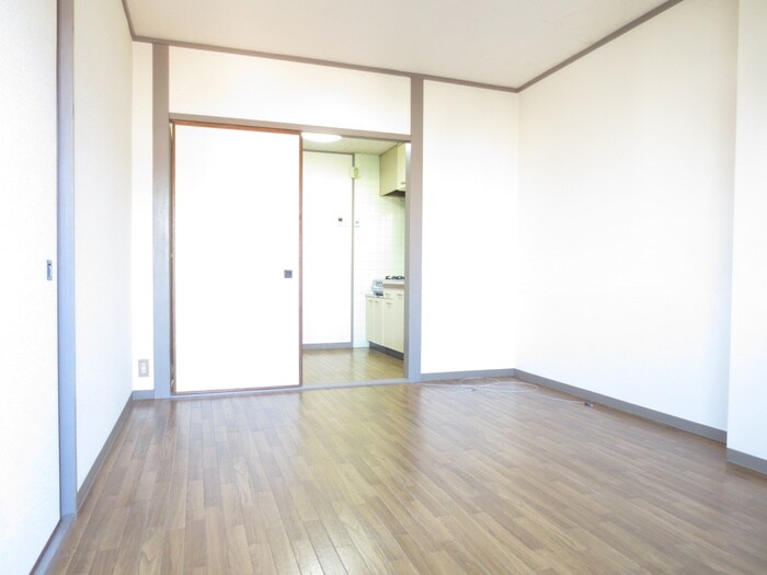 物件内観写真12　(居室)