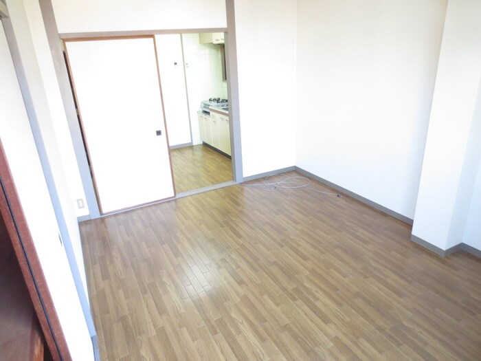 物件内観写真13　(居室)